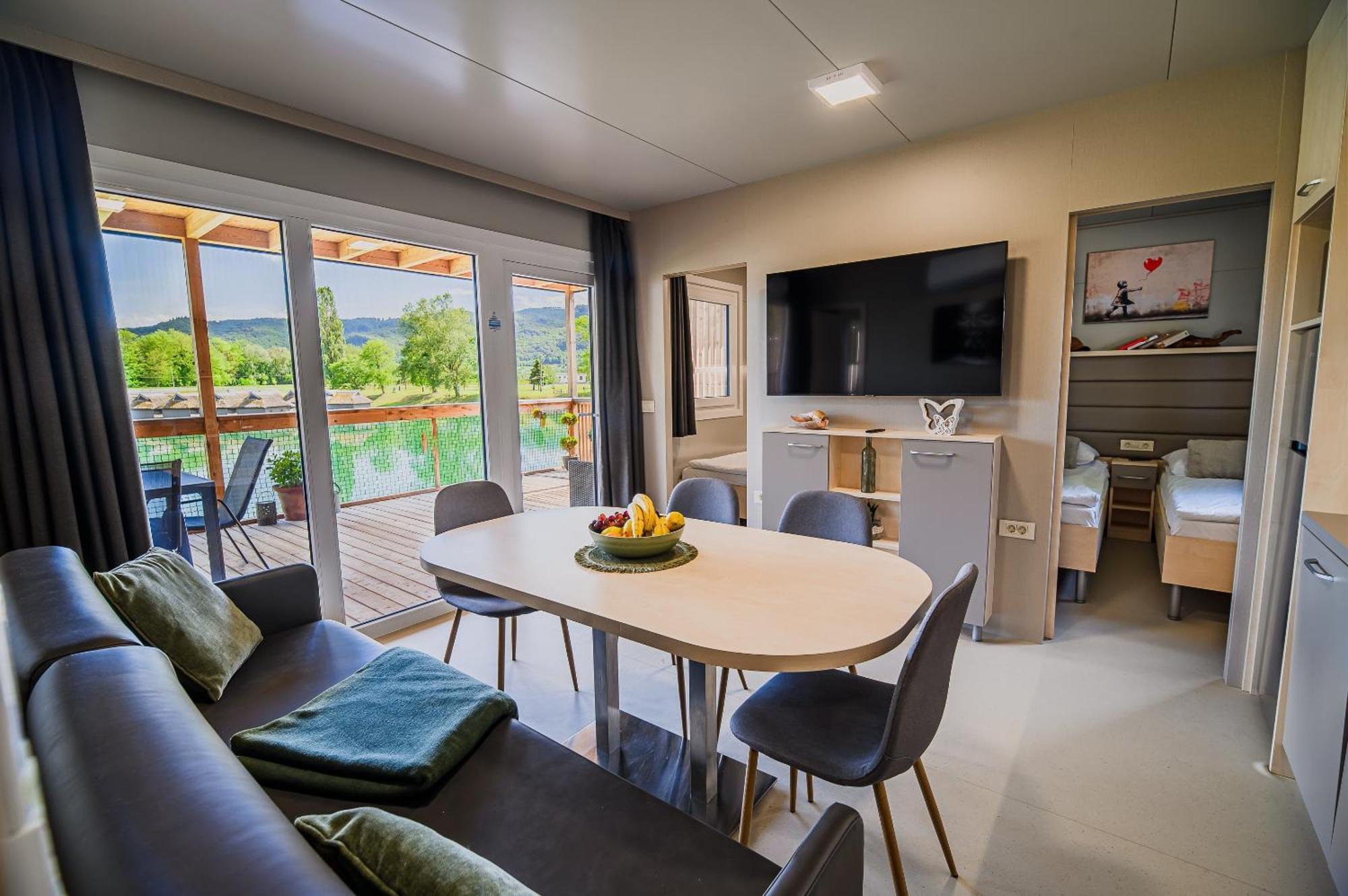 Deluxe Lake View Mobile Homes With Thermal Riviera Tickets Чатеж об Сави Екстериор снимка